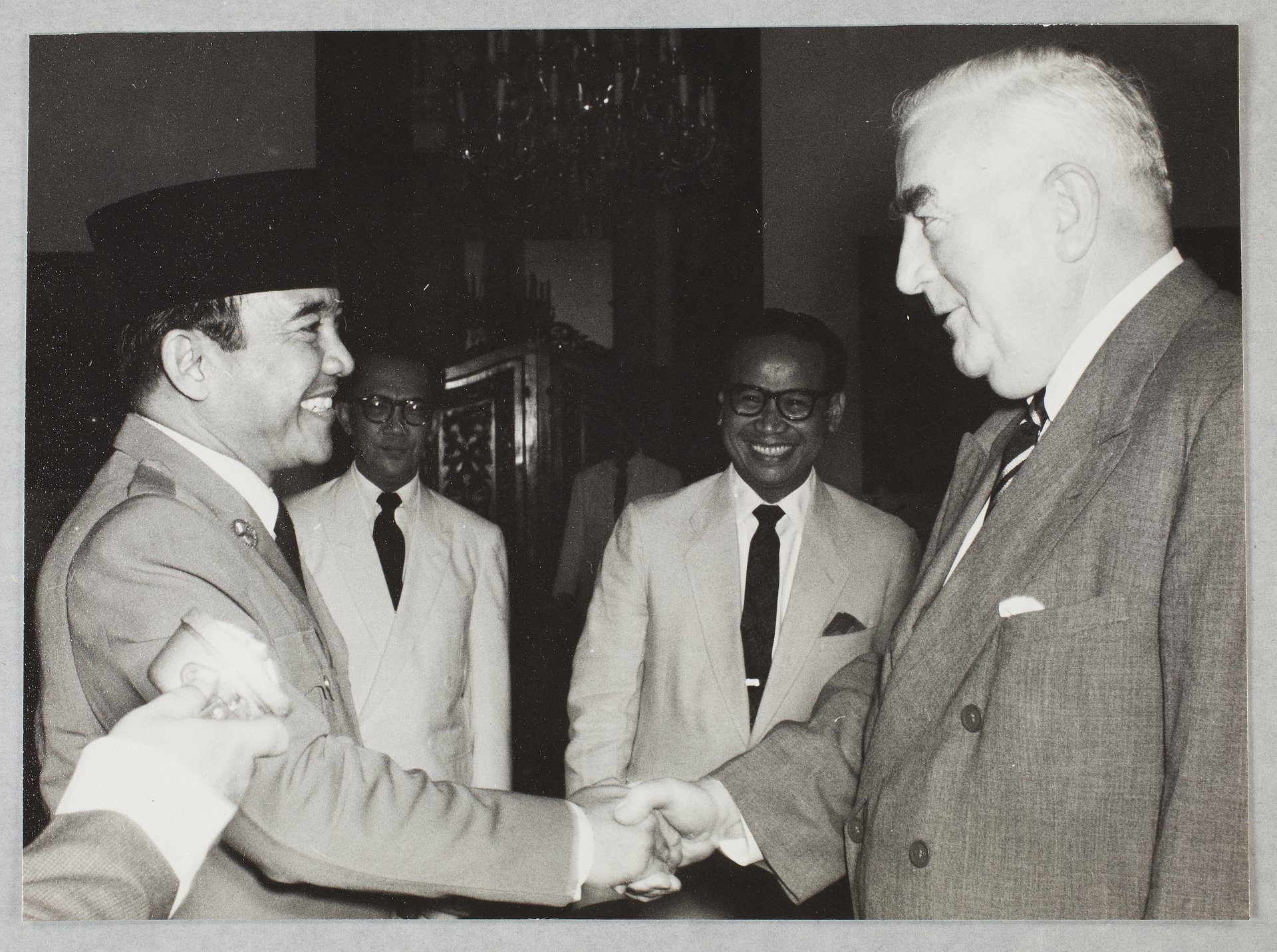 President Sukarno of Indonesia shaking hands with Robert Menzies during Menzies' visit to Indonesia in 1959